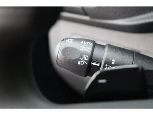 Opel Vivaro 2.0 Diesel 180 S&S L2 | Bumpers in carrosseriekleur | Full-LED koplampen | Geïsoleerde comfort sc... ActivLease financial lease