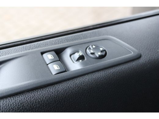 Opel Vivaro 2.0 Diesel 180 S&S L2 | Bumpers in carrosseriekleur | Full-LED koplampen | Metaalkleur ActivLease financial lease
