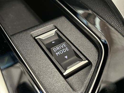 Peugeot 3008 1.6 HYbrid 225 GT Pack Business | Achteruitrijcamera | Anti doorSlip Regeling | Apple Carplay/And... ActivLease financial lease