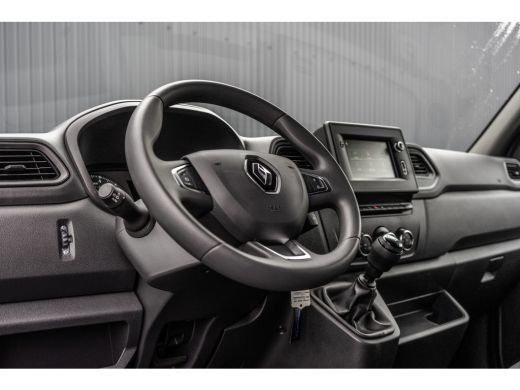 Renault Master 2.3 dCi L2H2 | Euro 6 | 136 PK | Cruise | Airco | Navigatie | LED ActivLease financial lease