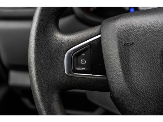 Renault Master 2.3 dCi L2H2 | Euro 6 | 136 PK | Cruise | Airco | Navigatie | LED ActivLease financial lease