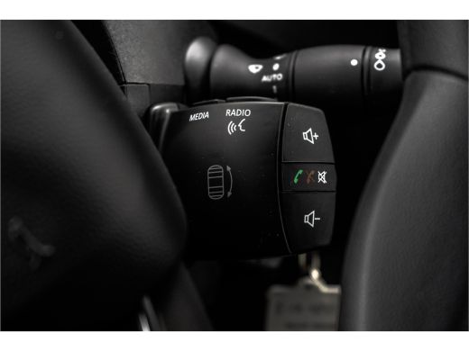 Renault Master 2.3 dCi L2H2 | Euro 6 | 136 PK | Cruise | Airco | Navigatie | LED ActivLease financial lease
