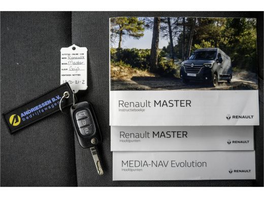 Renault Master 2.3 dCi L2H2 | Euro 6 | 136 PK | Cruise | Airco | Navigatie | LED ActivLease financial lease