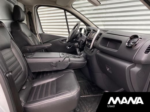 Renault Trafic 2.0 dCi 145PK T29 L2H1 LED LM velgen 2X schuif Sidesteps Trekhaak Sensoren Navi Car-Play Bluetooth ActivLease financial lease