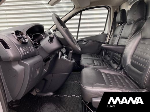 Renault Trafic 2.0 dCi 145PK T29 L2H1 LED LM velgen 2X schuif Sidesteps Trekhaak Sensoren Navi Car-Play Bluetooth ActivLease financial lease