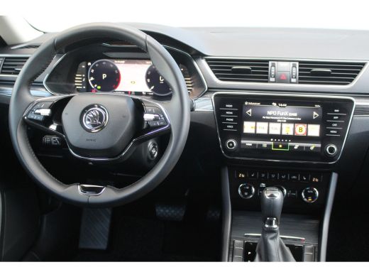 Skoda Superb Combi 1.5 TSI ACT Business Edition Plus | Memory St. | ACC | Camera | Trekhaak | LED | PDC V&A | ... ActivLease financial lease