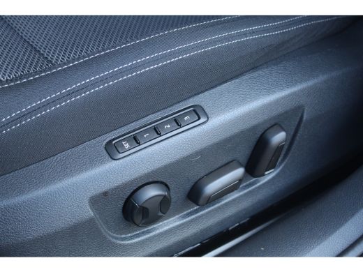 Skoda Superb Combi 1.5 TSI ACT Business Edition Plus | Memory St. | ACC | Camera | Trekhaak | LED | PDC V&A | ... ActivLease financial lease