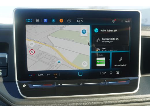 Volkswagen Crafter 35 2.0 TDI L4H3 Highline 35 2.0 TDI L4H3 Highline 140 pk Aut., Airco, Vierseizoensbanden, Navigat... ActivLease financial lease