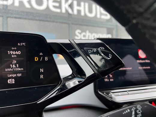 Volkswagen ID.3 204 pk First Plus 58 kWh | Achteruitrijcamera | Navigatie | Stoelverwarming | ActivLease financial lease