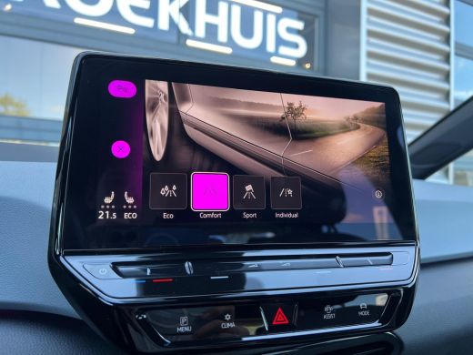 Volkswagen ID.3 204 pk First Plus 58 kWh | Achteruitrijcamera | Navigatie | Stoelverwarming | ActivLease financial lease