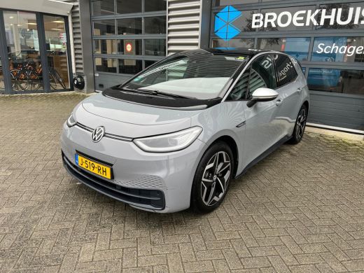 Volkswagen ID.3 204 pk First Plus 58 kWh | Achteruitrijcamera | Navigatie | Stoelverwarming | ActivLease financial lease