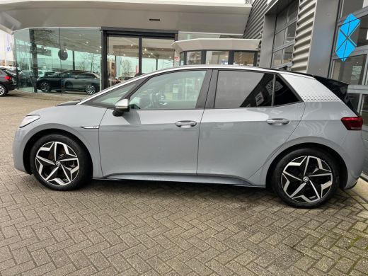 Volkswagen ID.3 204 pk First Plus 58 kWh | Achteruitrijcamera | Navigatie | Stoelverwarming | ActivLease financial lease