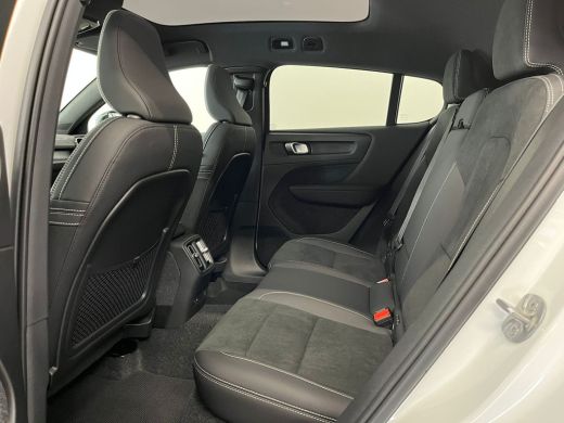 Volvo  C40 Volvo Recharge Plus 69 kWh | Achterspoiler | Achterspoiler | Achteruitrijcamera ActivLease financial lease