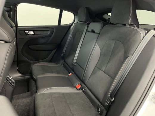 Volvo  C40 Volvo Recharge Plus 69 kWh | Achterspoiler | Achterspoiler | Achteruitrijcamera ActivLease financial lease