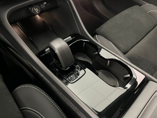 Volvo  C40 Volvo Recharge Plus 69 kWh | Achterspoiler | Achterspoiler | Achteruitrijcamera ActivLease financial lease