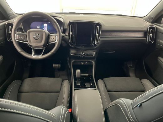 Volvo  C40 Volvo Recharge Plus 69 kWh | Achterspoiler | Achterspoiler | Achteruitrijcamera ActivLease financial lease