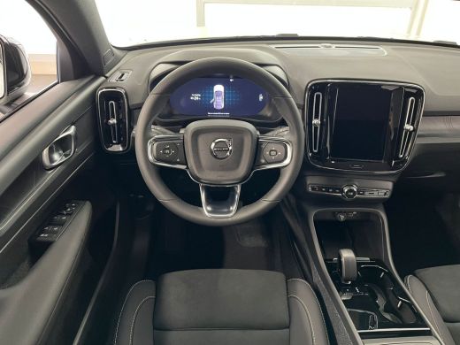 Volvo  C40 Volvo Recharge Plus 69 kWh | Achterspoiler | Achterspoiler | Achteruitrijcamera ActivLease financial lease