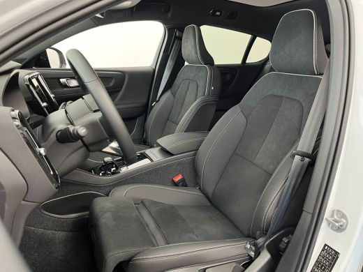 Volvo  C40 Volvo Recharge Plus 69 kWh | Achterspoiler | Achterspoiler | Achteruitrijcamera ActivLease financial lease
