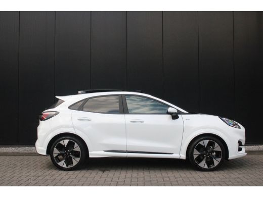 Ford Puma 1.0 Hybrid ST-Line X | WINTER PACK | PANORAMADAK | 19 INCH | ADAPTIVE CRUISE ActivLease financial lease