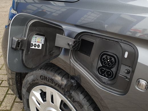 Ford Transit Connect Ford 1.5 EcoB PHEV Plug-In Hybride Direct leverbaar. Geen BPM! ActivLease financial lease