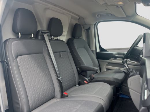 Ford Transit Custom 300 2.0 TDCI L2H1 Limited | TREKHAAK | CLIMATE CONTROLE | 17 INCH VELGEN . ActivLease financial lease