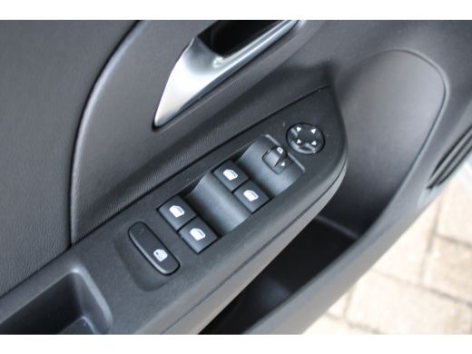 Opel Corsa 1.2 Level 3 Elegance |100 pk| LED | Half leder | Apple carplay | 1e eigenaar | ActivLease financial lease