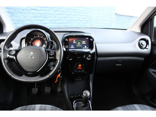 Peugeot 108 1.0 e-VTi Allure | Navi by app | Camera | Climate control | Lichtmetaal | ActivLease financial lease