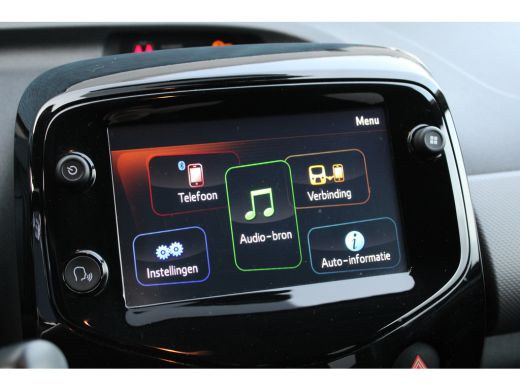 Peugeot 108 1.0 e-VTi Allure | Navi by app | Camera | Climate control | Lichtmetaal | ActivLease financial lease