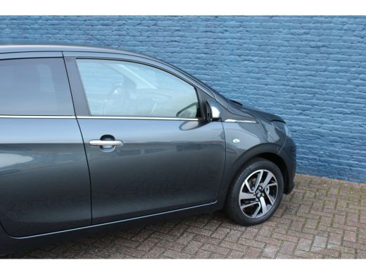 Peugeot 108 1.0 e-VTi Allure | Navi by app | Camera | Climate control | Lichtmetaal | ActivLease financial lease