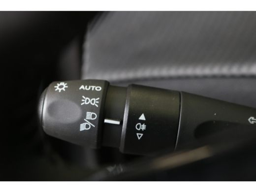 Peugeot 208 Peugeot Style 75pk | Navi | Camera achter | Cruise Control | Apple Carplay/Android Auto | Lichtme... ActivLease financial lease