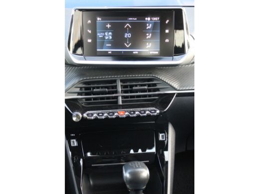 Peugeot 208 1.2 Allure | Climate & Cruise C. | Donker Glas | 16'' LMV | Carplay | Park Assist | DAB | ActivLease financial lease