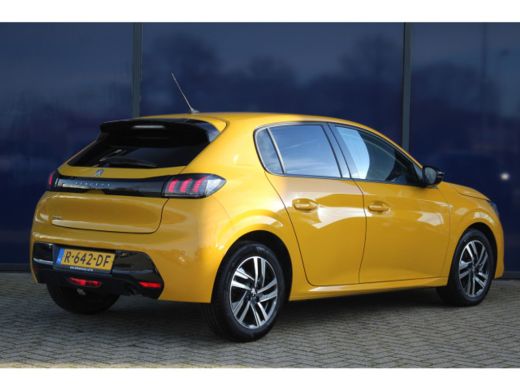 Peugeot 208 1.2 Allure | Climate & Cruise C. | Donker Glas | 16'' LMV | Carplay | Park Assist | DAB | ActivLease financial lease