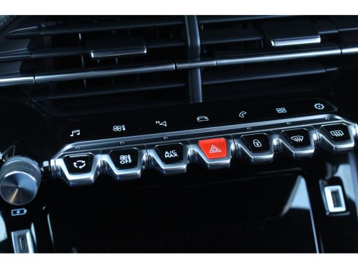 Peugeot 208 1.2 GT | LED | 17" LMV | Camera | Navi | Climate & Cruise C. | ActivLease financial lease
