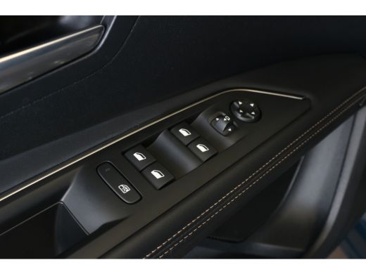 Peugeot 3008 Peugeot 1.2 Hybrid GT 136pk | Navi | Camera | Keyless | Ad. Cruise | Full-LED | LMV 18"| DAB | ActivLease financial lease