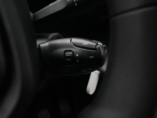 Peugeot Partner 1.5 BlueHDI Pro Airco Cruise Pdc Trekhaak ActivLease financial lease