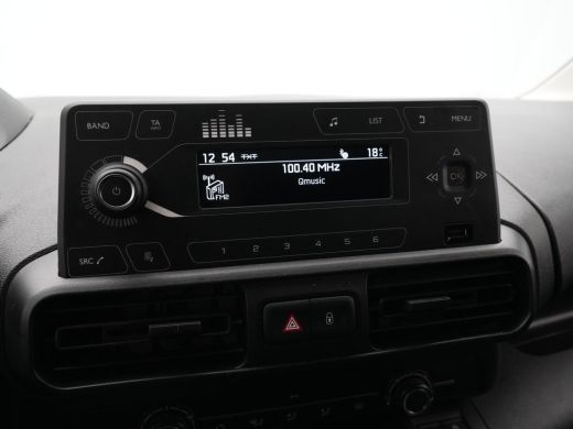 Peugeot Partner 1.5 BlueHDI Pro Airco Cruise Pdc Trekhaak ActivLease financial lease