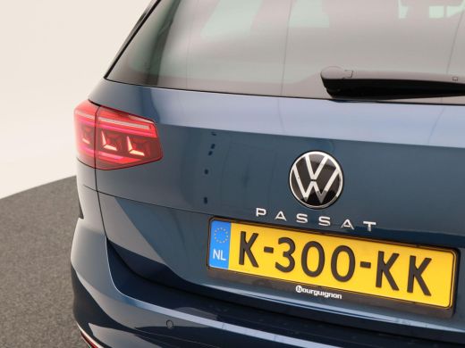 Volkswagen Passat Variant 1.5 TSi 150 Pk Automaat R-Line Business + | Full LED | Navigatie | Camera | Adaptive Crui... ActivLease financial lease