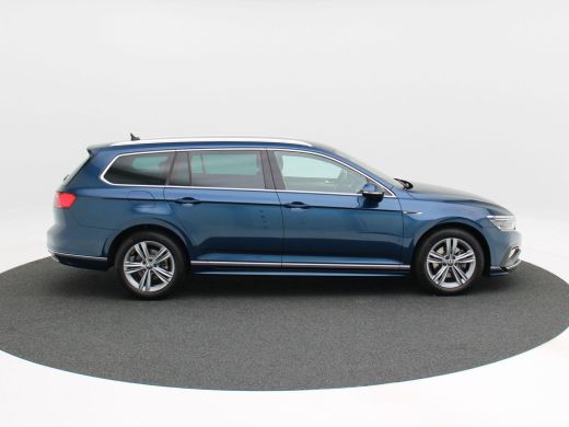 Volkswagen Passat Variant 1.5 TSi 150 Pk Automaat R-Line Business + | Full LED | Navigatie | Camera | Adaptive Crui... ActivLease financial lease