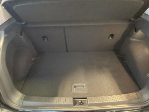 Volkswagen T-Cross 1.0 TSI Life | Adaptieve cruise control | Parkeersensoren | ActivLease financial lease