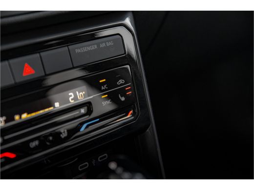 Volkswagen T-Cross 1.5 TSI Style 150pk DSG | Automaat | Stoelverwarming | Camera | Carplay ActivLease financial lease
