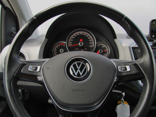 Volkswagen up! 1.0 Active 5drs. Clima | Apps ActivLease financial lease