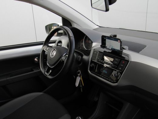 Volkswagen up! 1.0 Active 5drs. Clima | Apps ActivLease financial lease