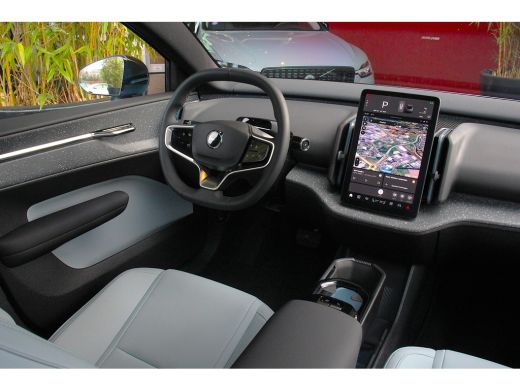Volvo  EX30 Twin Motor Performance Ultra 428pk 69 kWh | Full Option! | Heico Sportiv | Breeze interior | 1 of 1! ActivLease financial lease