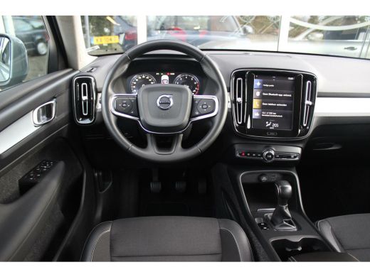 Volvo  XC40 1.5 T3 Momentum Pro | NL auto | Inc btw | LED | Camera | Navi | 18 inch | Half leer | 163 pk | Spotify | Roofrails | NAP | 2 eigenaar | ➡️ ActivLease financial lease
