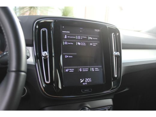 Volvo  XC40 1.5 T3 Momentum Pro | NL auto | Inc btw | LED | Camera | Navi | 18 inch | Half leer | 163 pk | Spotify | Roofrails | NAP | 2 eigenaar | ➡️ ActivLease financial lease