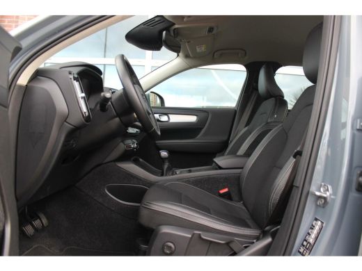 Volvo  XC40 1.5 T3 Momentum Pro | NL auto | Inc btw | LED | Camera | Navi | 18 inch | Half leer | 163 pk | Spotify | Roofrails | NAP | 2 eigenaar | ➡️ ActivLease financial lease