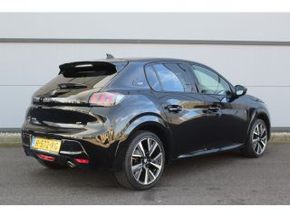 Peugeot 208 1.2 GT | LED | 17" LMV | Camera | Navi | Climate & Cruise C. |