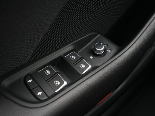 Audi A3 Sportback 30 TFSI 115pk S-Tronic Design Pro Line Navigatie Pdc Led Cruise 303 ActivLease financial lease