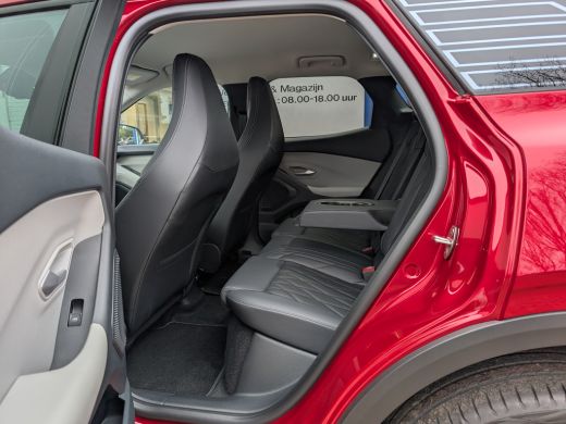 Ford Explorer Extended Range AWD 79 kWh | Camera | Carplay | Adap. Cruise | *Direct leverbaar ActivLease financial lease