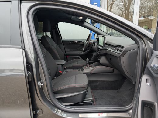 Ford Focus 1.0 EcoBoost Hybrid ST Line X | Winterpack | Adap. Cruise | Camera | *Direct leverbaar ActivLease financial lease